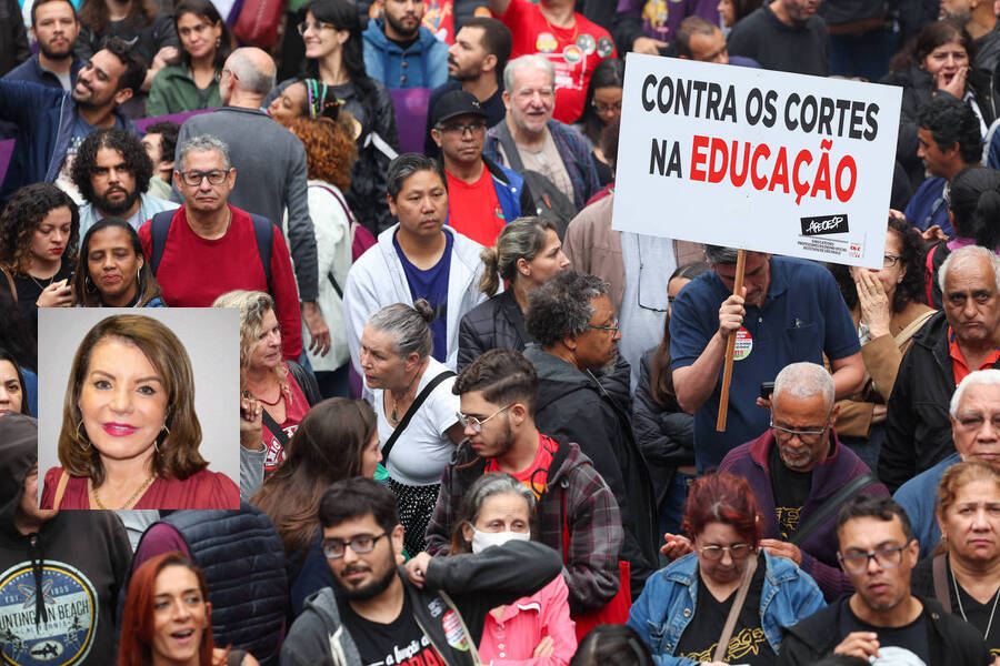 Foto em close de manifestação dos Professores contra a redução dos investimentos na Educação