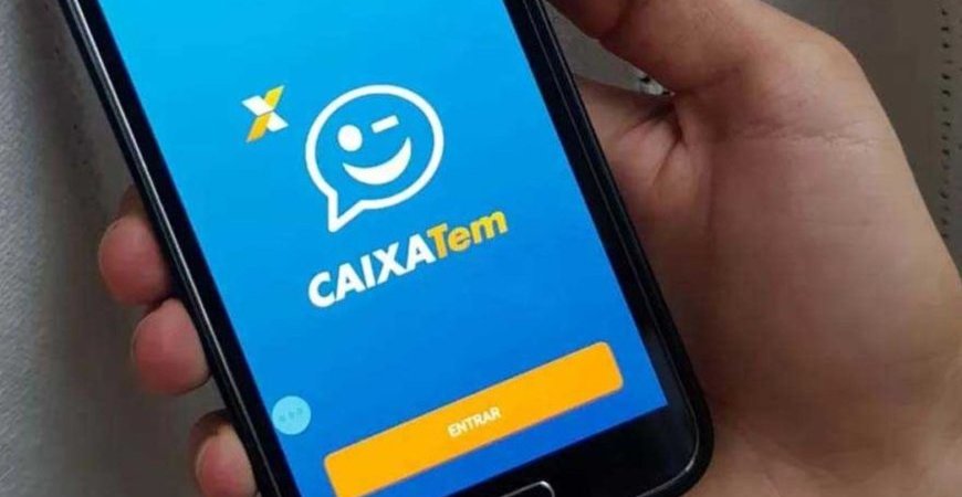 Foto de um cellular com o aplicativo do Caixa Tem aberto