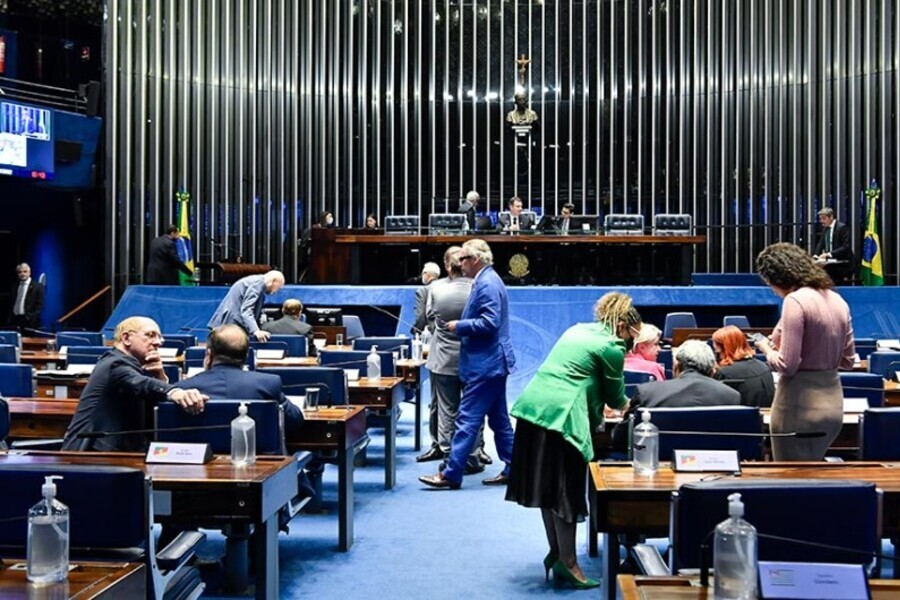 Foto parcial do plenário do Senado que aprovou a derrubada do rol taxativo